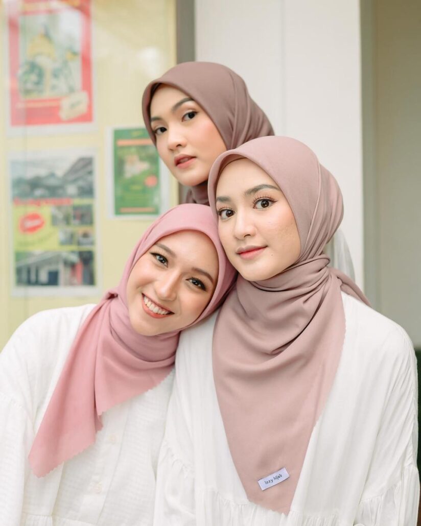 cara memakai hijab