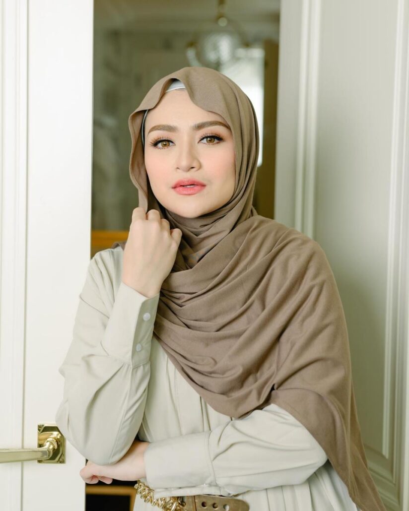 cara memakai hijab